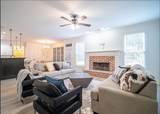 21 Whitegrass Way - Photo 8
