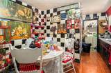 564 Peters Street - Photo 5