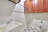 8355 Ainsworth Drive - Photo 35