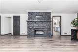 1020 Oakland Drive - Photo 2