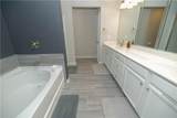 7245 Heritage Oak Court - Photo 15