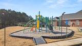 250 Windsor Way - Photo 36