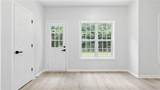 818 Pond View Court - Photo 10