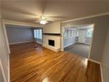 423 Center Circle - Photo 10