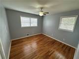 423 Center Circle - Photo 16