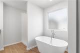 152 Orwell Drive - Photo 14