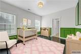 1888 Pointe Place Avenue - Photo 31