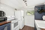 677 Holmes Street - Photo 19