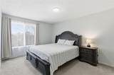 1512 Stoneleigh Way - Photo 17