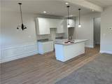 424 Highland Pointe Drive - Photo 5