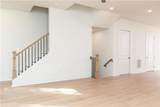 2244 Crestview Drive - Photo 4