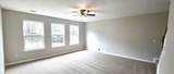 623 Hawthorn Lane - Photo 4
