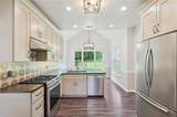 2268 Orleans Avenue - Photo 9