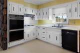 115 Windsor Drive - Photo 15