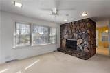 115 Windsor Drive - Photo 18