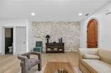 111 Lakeview Drive - Photo 4