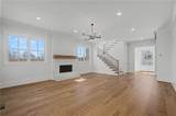 323 Reese Way - Photo 10