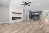 10041 Lakeview Parkway - Photo 16