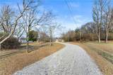 488 Brookdale Point - Photo 14