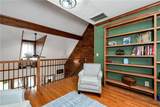 1060 Golden Avenue - Photo 32