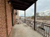 360 Chambers - Photo 19