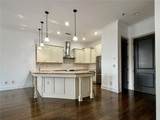 360 Chambers - Photo 6