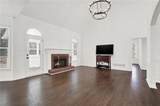 135 Vine Creek Place - Photo 19