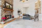 927 Buckingham Circle - Photo 16