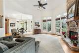 927 Buckingham Circle - Photo 17