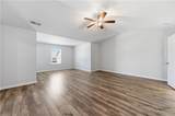 303 Eleanora Crossing - Photo 32