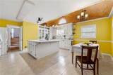 282 Evelyn Street - Photo 10