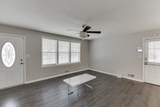 206 College Circle - Photo 10