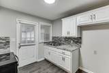 206 College Circle - Photo 14