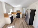 2006 Chelsea Lane - Photo 2