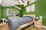 677 Holmes Street - Photo 5