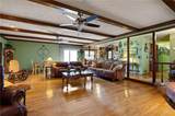 305 Woodmont Court - Photo 15