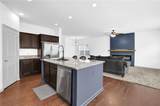 2875 Englewood Drive - Photo 14