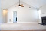 2922 Knoll View Place - Photo 6