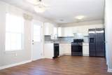 2922 Knoll View Place - Photo 7