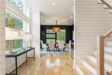 1546 Windsor Parkway - Photo 5
