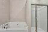1465 Queens Lane - Photo 15