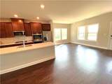 912 Sweetwater Grove - Photo 4