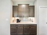627 Michigan Circle - Photo 15