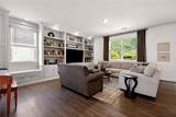 569 Starbuck Parkway - Photo 5