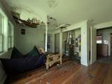 652 Hobart Avenue - Photo 17