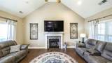 824 Vicki Circle - Photo 9