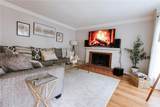 1013 Huntington Trace - Photo 4