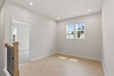 142 Henley Street - Photo 13