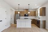142 Henley Street - Photo 9