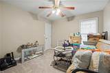 521 Richmond Place - Photo 17